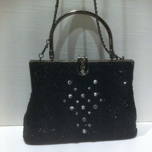 BLACK BEADED DIAMOND PURSE